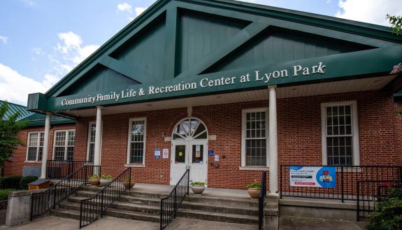 Lyon Park Community Center. Photo by Tommy Bell