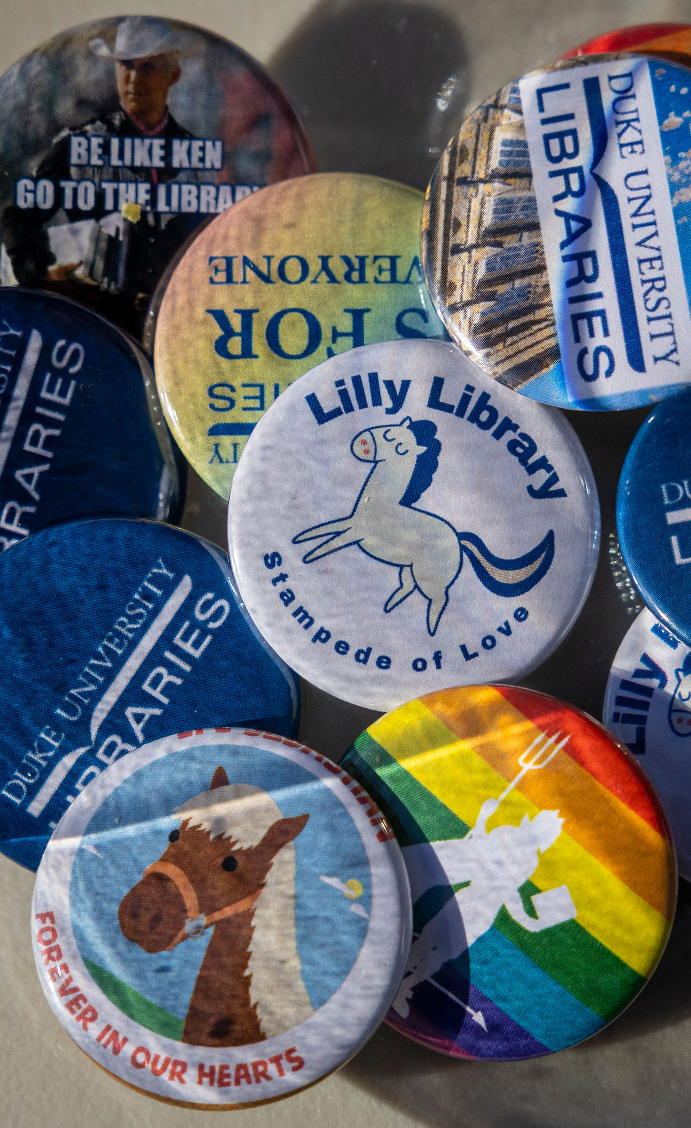 buttons offered up to students at the exam break events