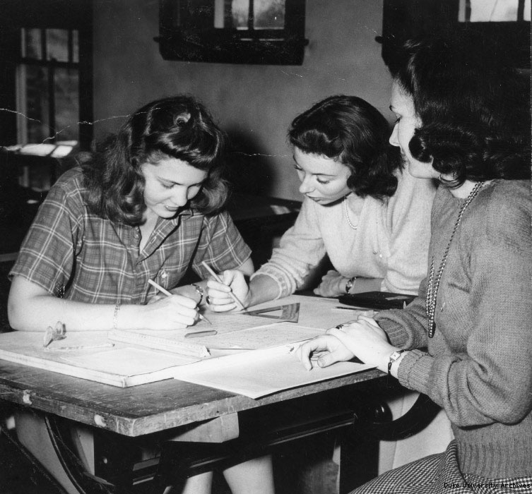 photo of women doing drafting work in the School of Engineering in 1943.