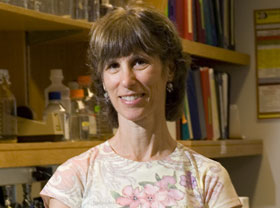 Rochelle Schwartz-Bloom in her Duke pharmacology laboratory 