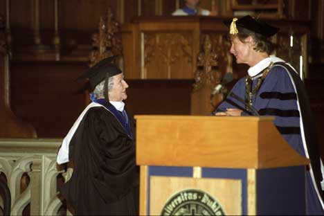 Duke University Photography Ella Fountain Pratt receives the University Medal from President Keohane in 2000