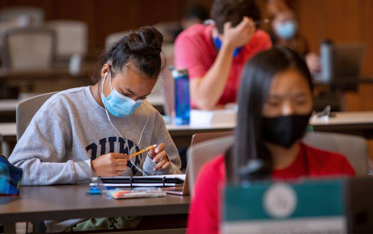During the pandemic, Duke University Libraries have provided a quiet, comforting place to study. Photo courtesy of University Communications. During the pandemic, Duke University Libraries have provided a quiet, comforting place to study. Photo courtesy of University Communications.