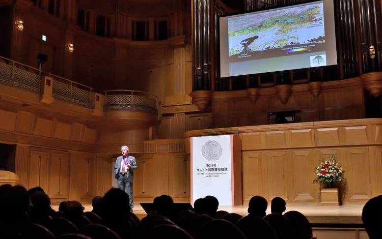 In 2019, Stuart Pimm traveled to Japan to accept the International Cosmos Prize, one of the most prestigious awards in environmental science, and deliver an an address to fellow scientists and dignitaries. Photo courtesy of Stuart Pimm.