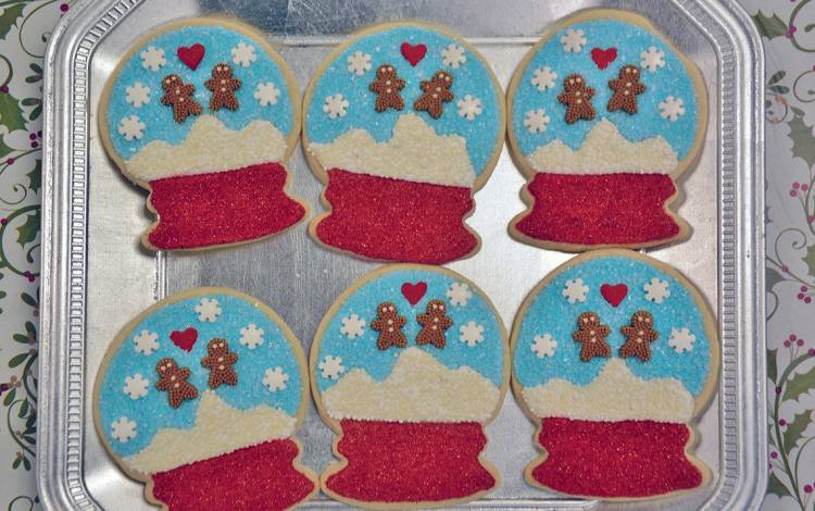 Karen Courtney, associate dean of executive MBA programs at the Fuqua School of Business, won “Best Decorated” for her “Winter Wonderland” cookies. 
