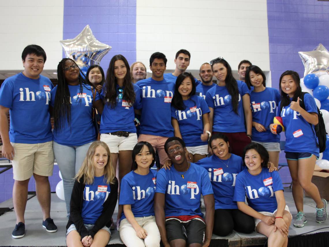 Students participate in International House Orientation Peer (IHOP) event