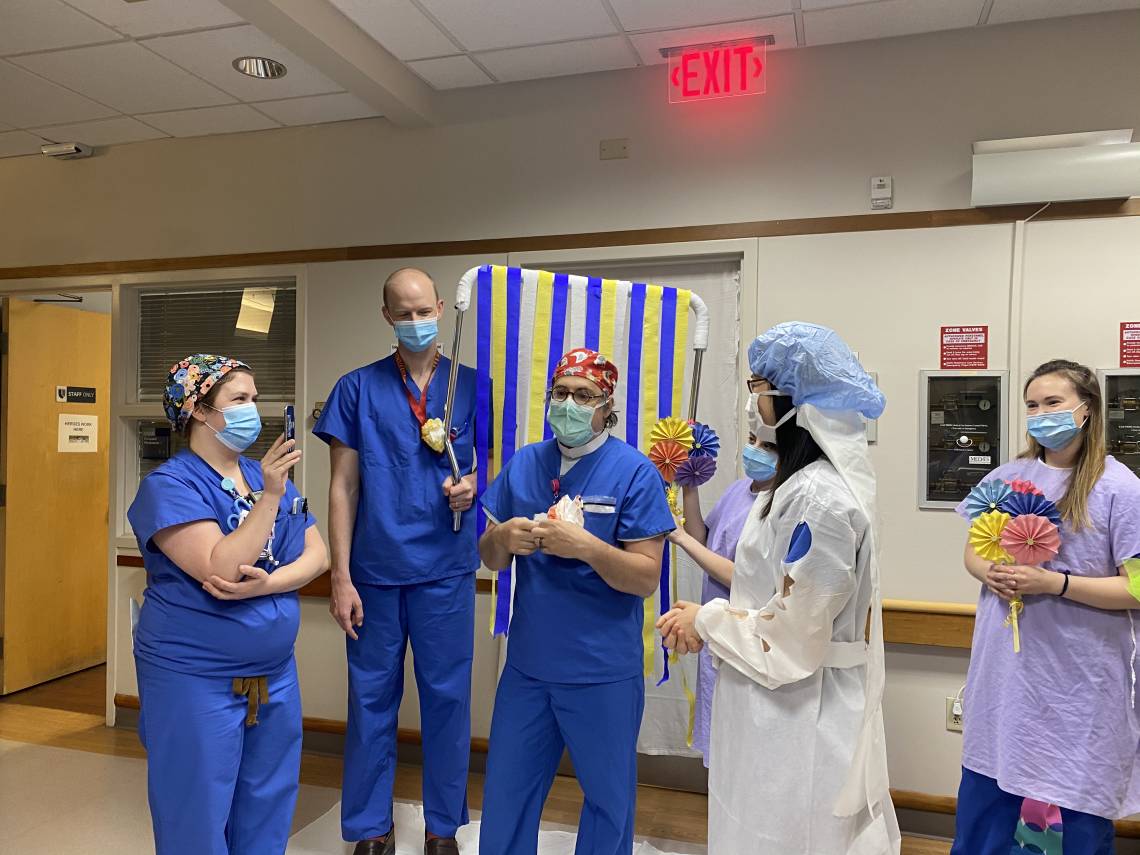 Duke Ob/Gyn Resident Dr. Shelun Tsai and fiancé Dr. Michael Sun commemorate what would have been their wedding day at the Duke Birthing Center.