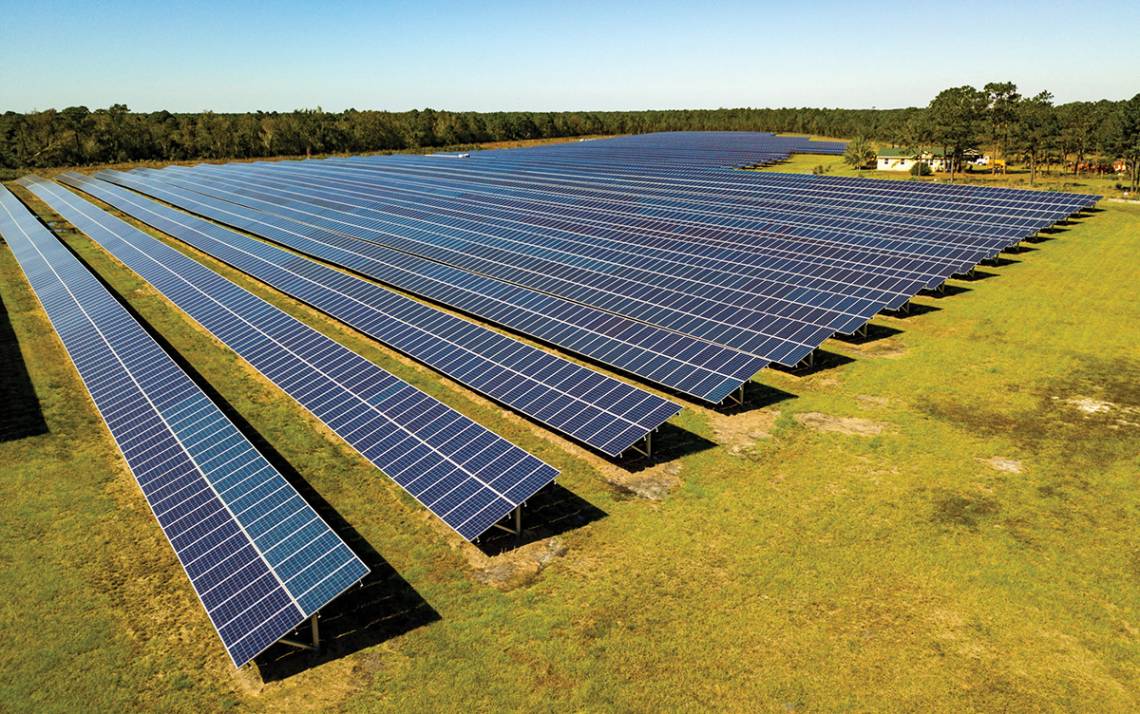 Duke will partner with Pine Gate Renewables, which operates solar facilities such as this one in Hampstead, to create three new facilities by 2022. Photo courtesy of Pine Gate Renewables.