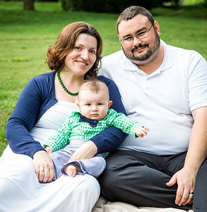 Heather Gaudaur, left, with her husband and son. Photo by Red Bridge Photography, LLC