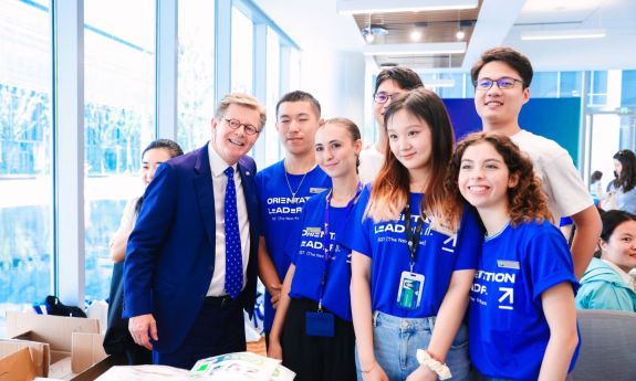 President Vincent Price meets with student orientation leaders at Duke Kunshan University. Photo courtesy Duke Kunshan University.