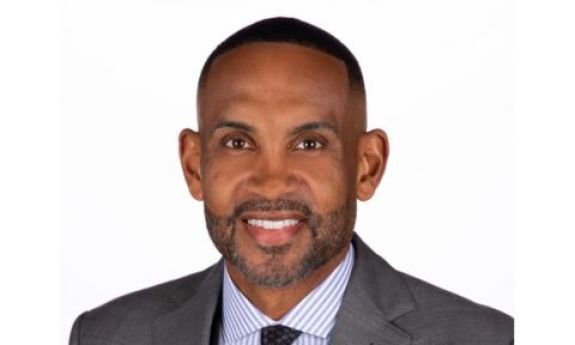 Grant Hill headshot