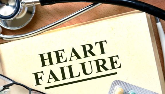 Stock image of report with words "Heart Failure" and stethoscope 