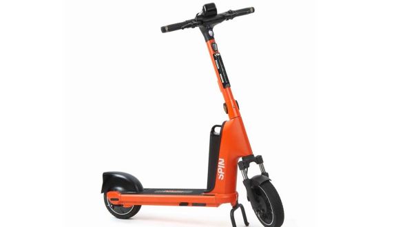 An electric scooter