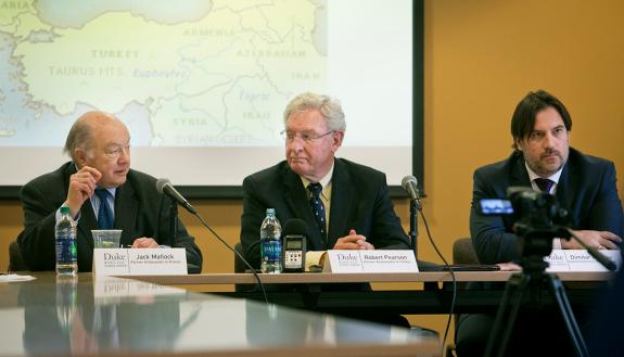 Jack Matlock, Robert Pearson and Dimitar Bechev discuss the new Russian-Turkish coalition that is shifting power relations in the Middle East. Photo by Jared Lazarus