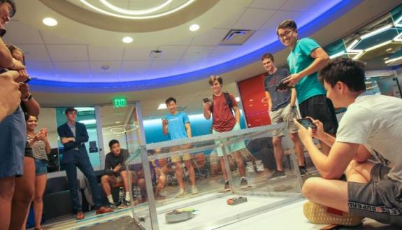 A new student club brings fighting robots to the Innovation Co-Lab