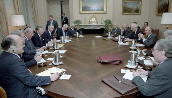 Jack Matlock, left, joined President Ronald Reagan and Soviet Premier Mikhail Gorbachev at the historic 1985 summit. Photo via Wikimedia Commons.