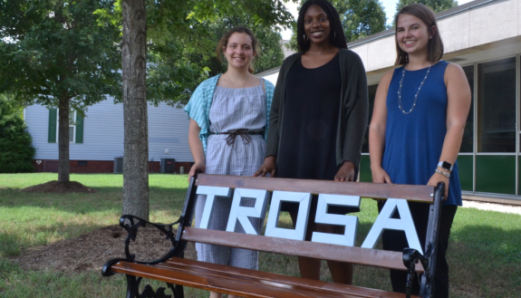 DGHI interns, left to right: Gabrielle Zegers (C’19), Ashley Wilson (C’20), and Rachel Baber (C’20).