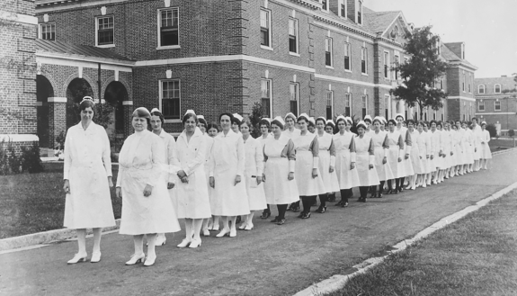 nursing students in the 1930s