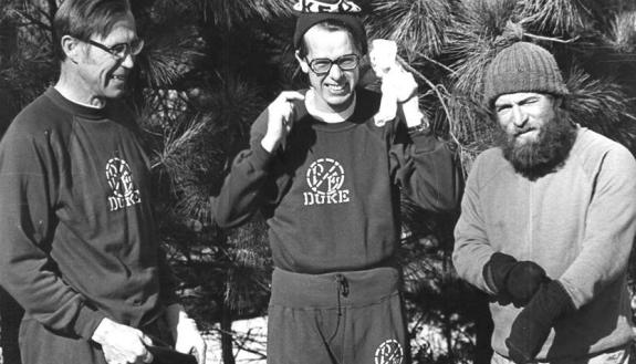 Seth Warner, in the middle with with the Duke hat, prepares for a run with faculty colleagues Orrin Pilkey and Henry Fairbank.