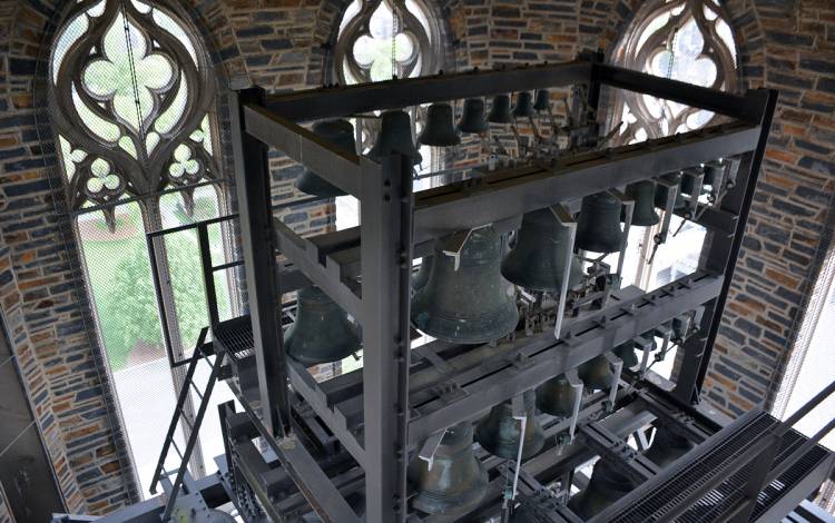The Duke Chapel carillon has 50 bells. 