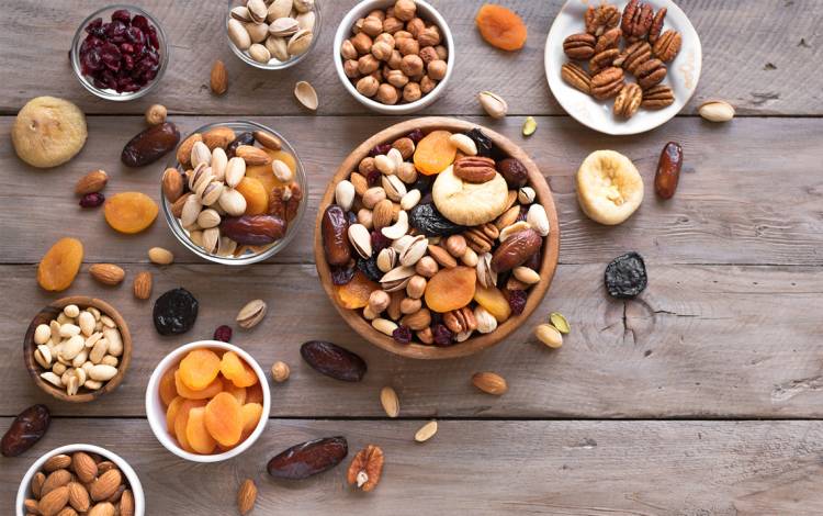 Healthy snacks such as nuts can provide the long-lasting boost of energy to help you stay focused during the afternoon hours.