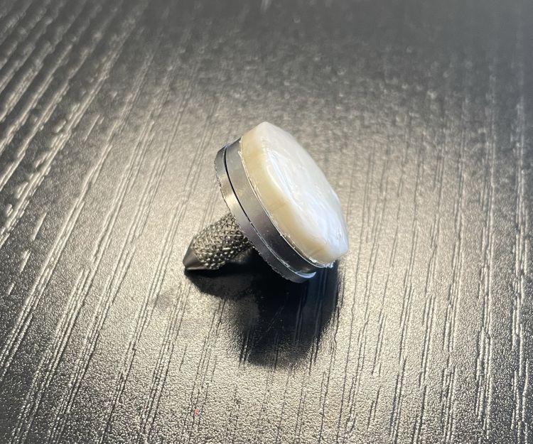 A hydrogel-based implant could replace worn-out cartilage and alleviate knee pain without replacing the entire joint. Photo courtesy of Benjamin Wiley, Duke University.