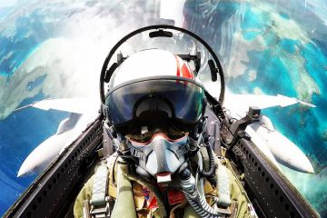 Peter Devine flying in in US fighter jet